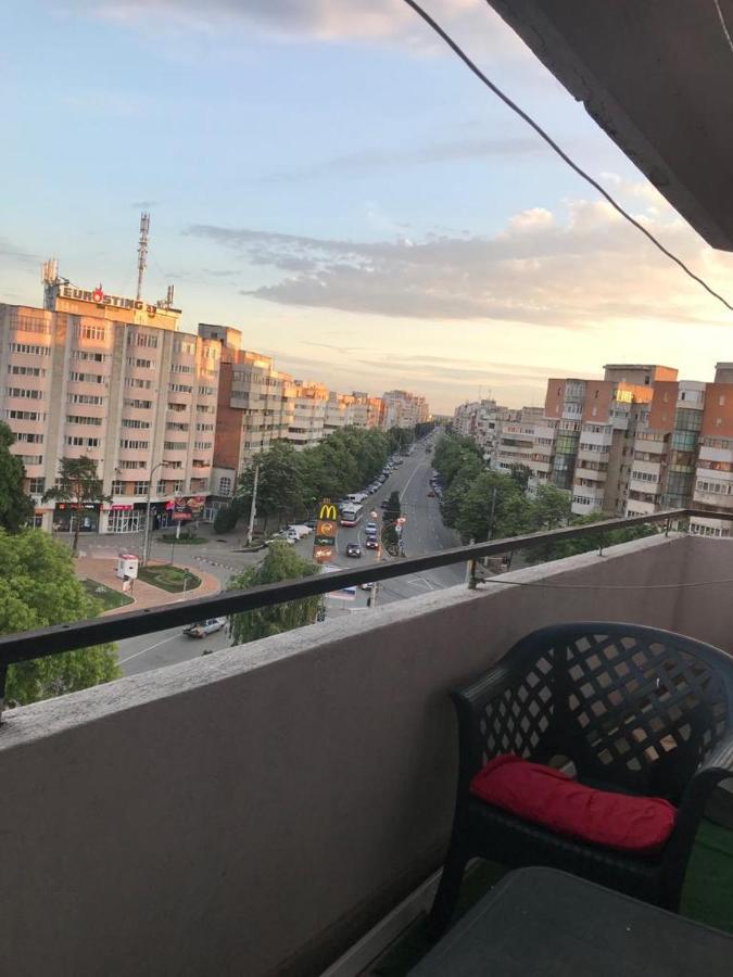 Hellen'S Ultracentral Apartament Buzau Exterior foto